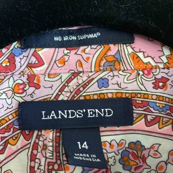 Lands End women’s long sleeve button down shirt pink/white/orange paisley print - Picture 3 of 7